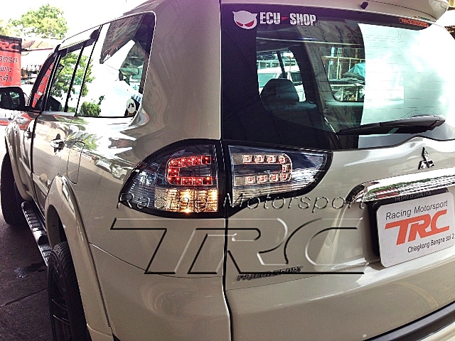 ไฟท้าย PAJERO 2010 LED (สีฟ้า) 